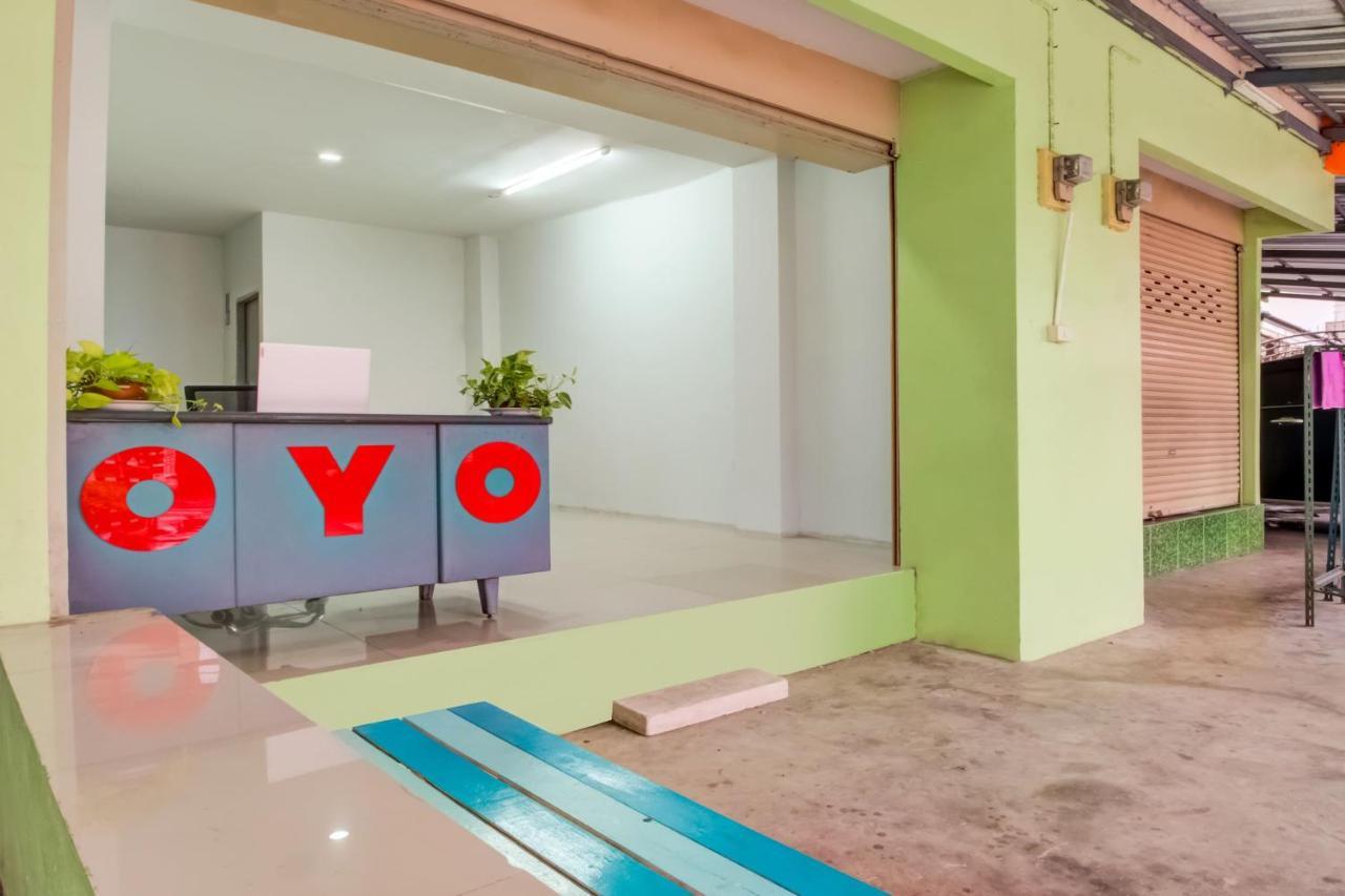 Oyo 75337 Ponpaipan1 Hotell Bangsaen Exteriör bild