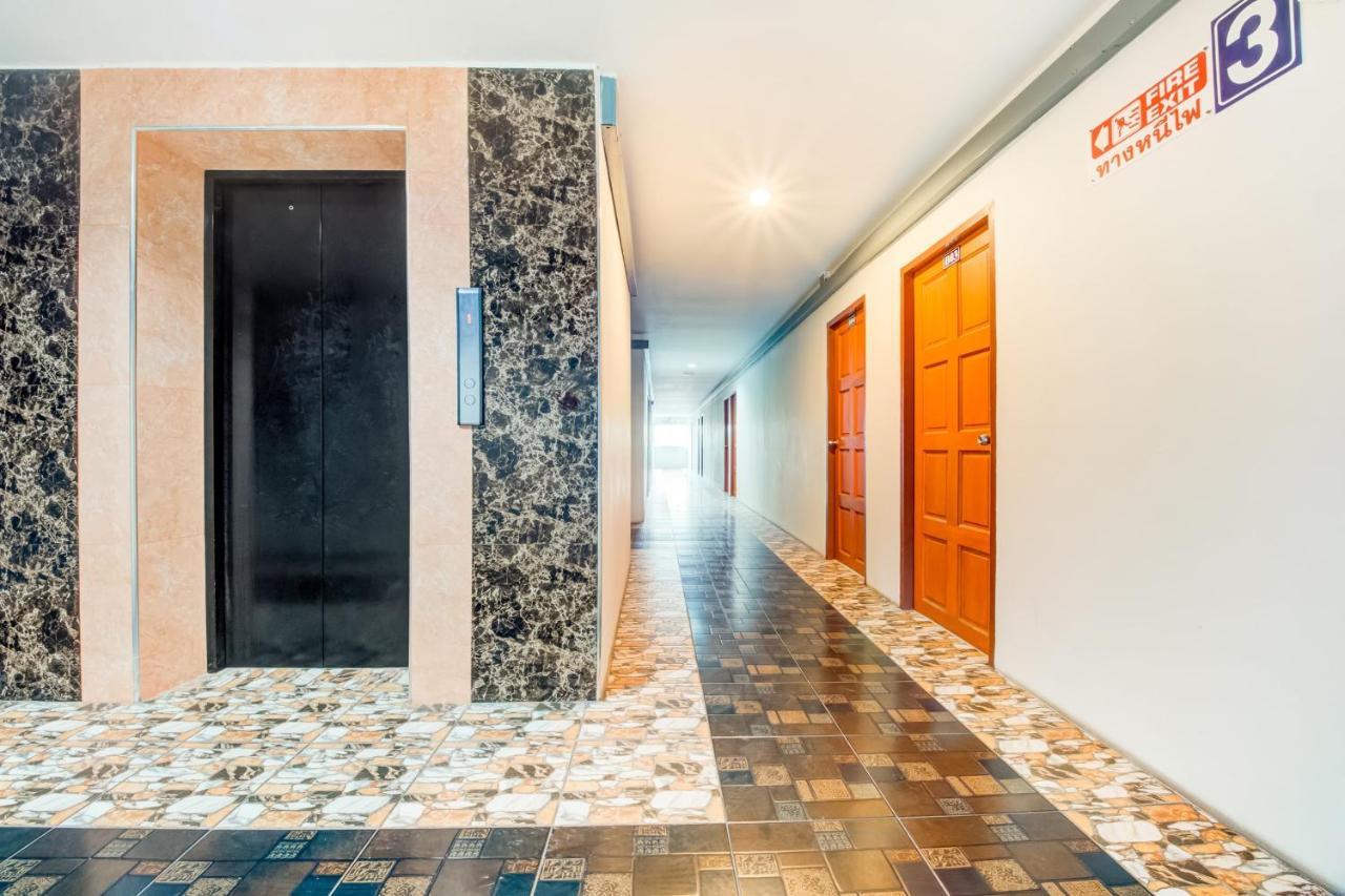 Oyo 75337 Ponpaipan1 Hotell Bangsaen Exteriör bild