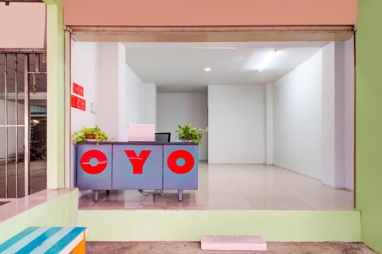 Oyo 75337 Ponpaipan1 Hotell Bangsaen Exteriör bild